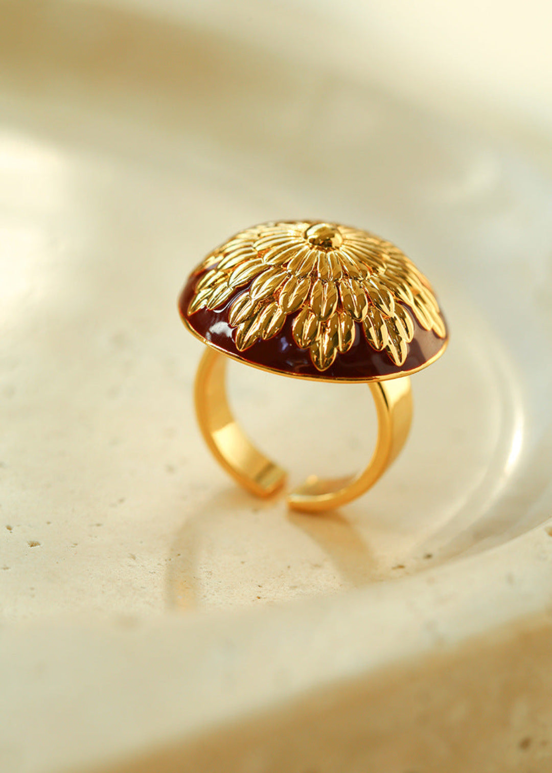 Enamel Glaze Round Chrysanthemum Ring