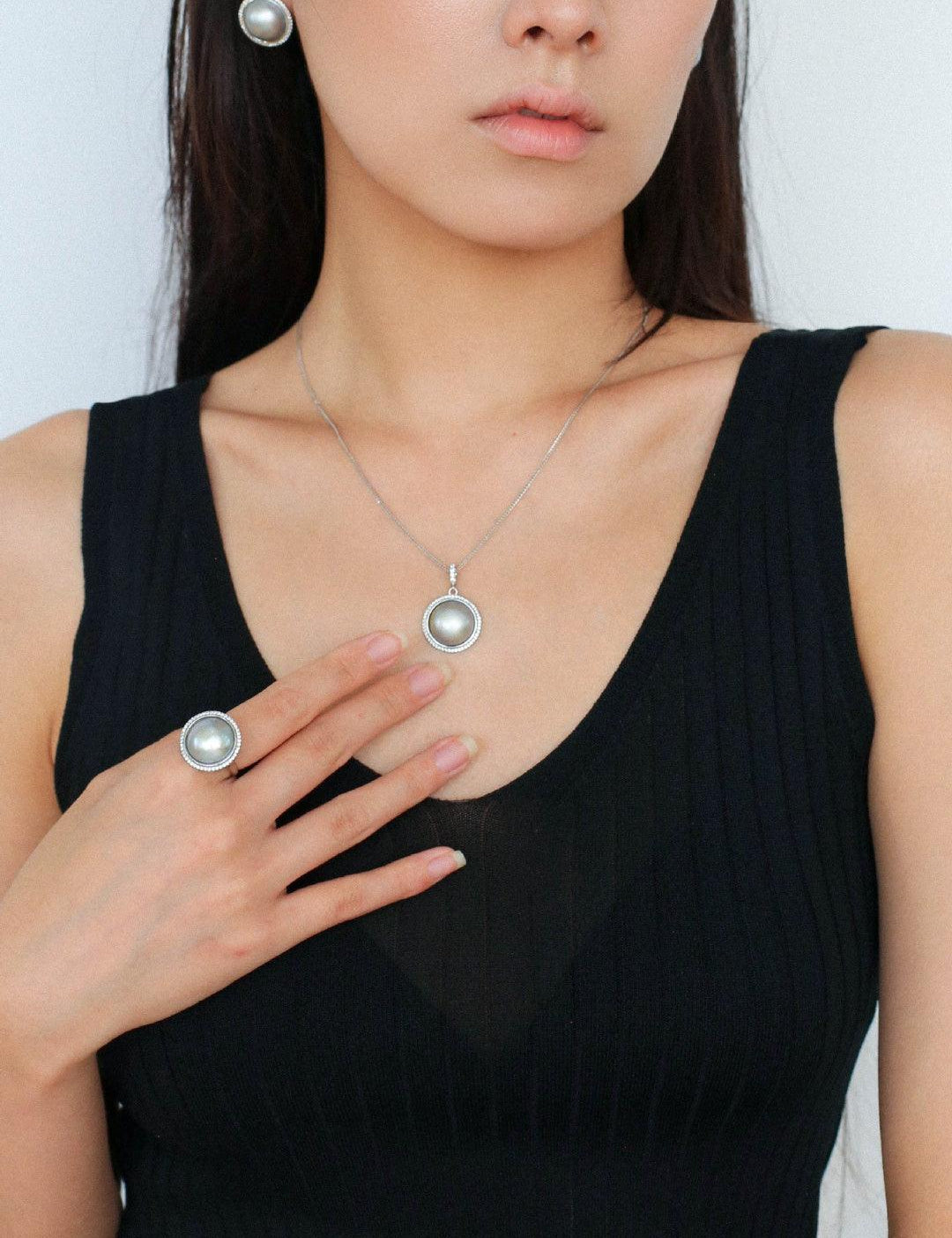Seawater Mabe Pearl Pendant Necklace - Gembea Jewelry