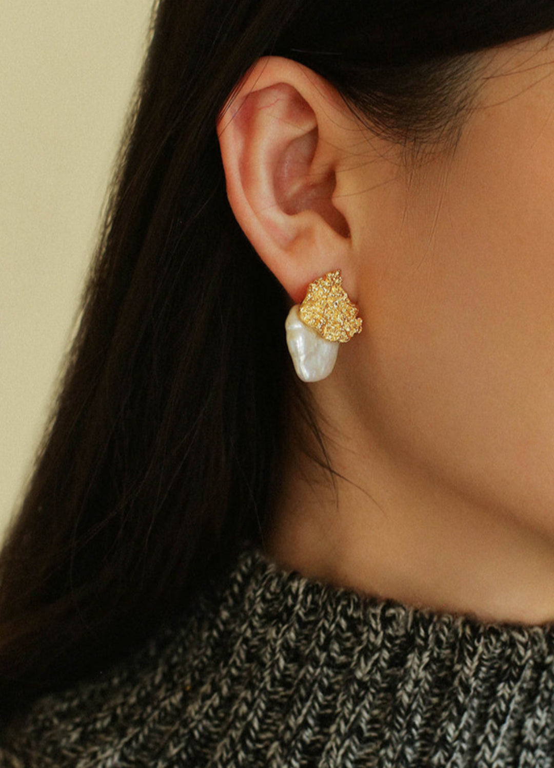 Foil Petals Baroque Stud Earrings