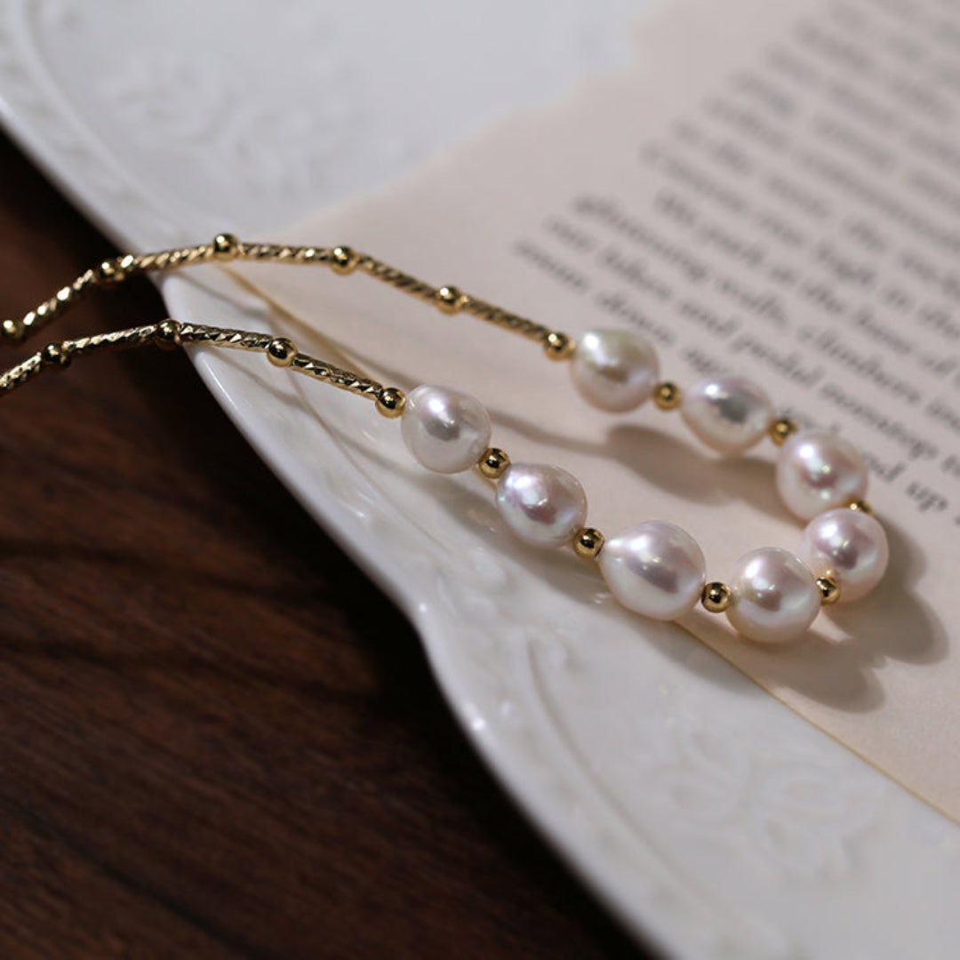 Smile Natural Shaped Pearl Necklace