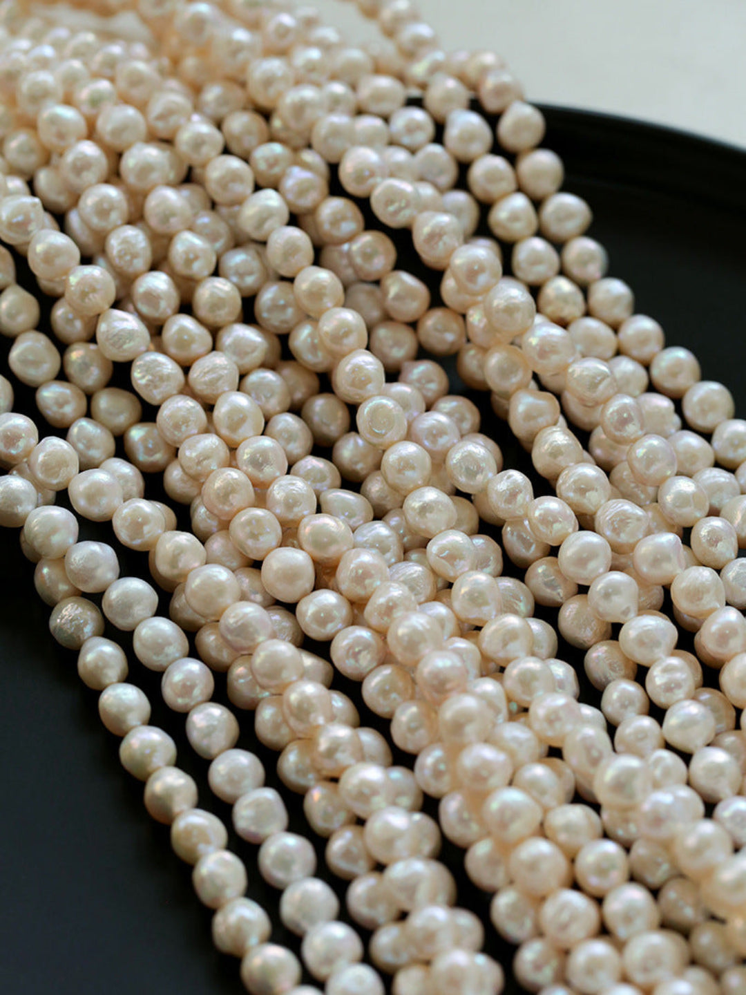 Wrinkled Baroque pearl Beaded Necklace