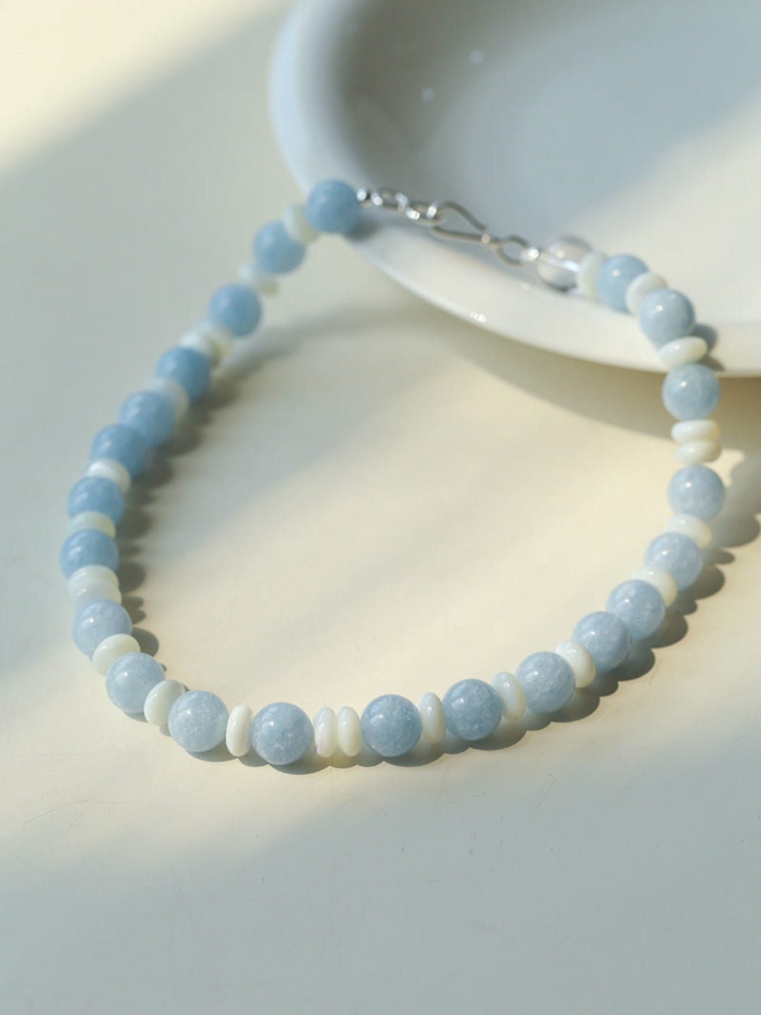 Gembea Jewelry Aquamarine White Scallop Beaded Necklace