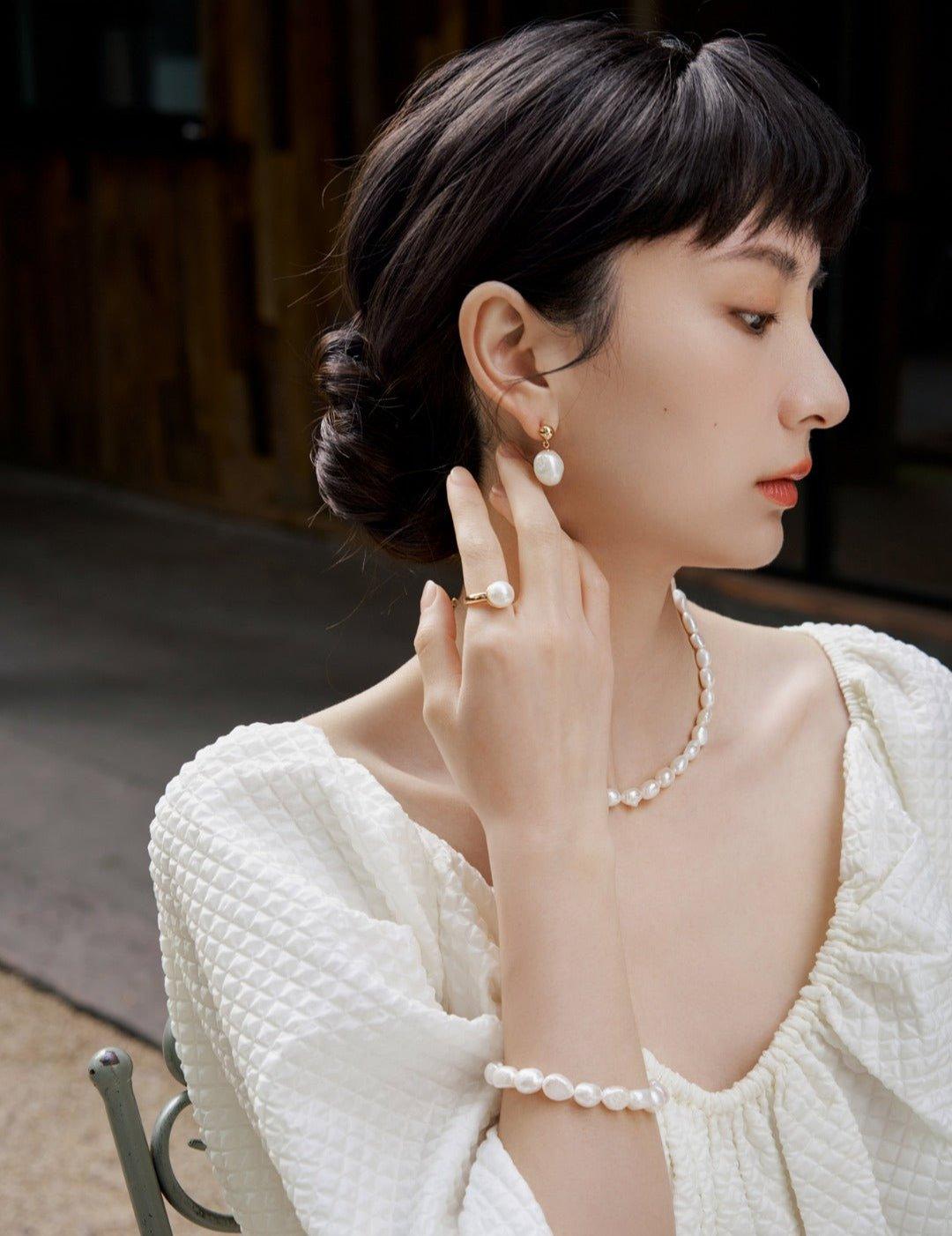OT Buckle Baroque Pearl Bracelet - Gembea Jewelry