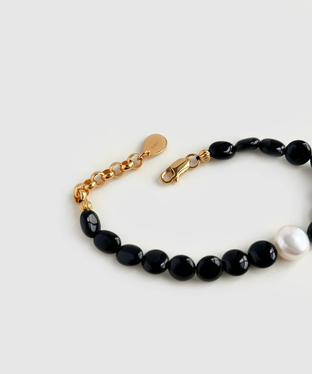 Oval-shaped Black Agate Bead Pearl Bracelet GEMBEA JEWELRY
