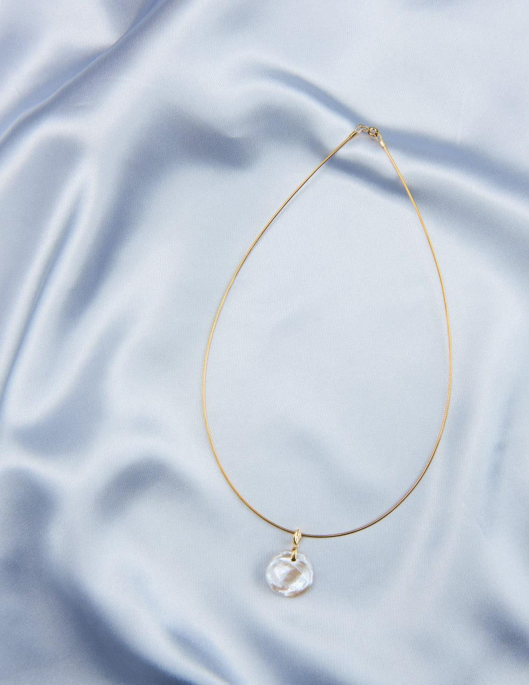 Petal Baroque Pendant 18K Gold Collar Necklace - Gembea Jewelry