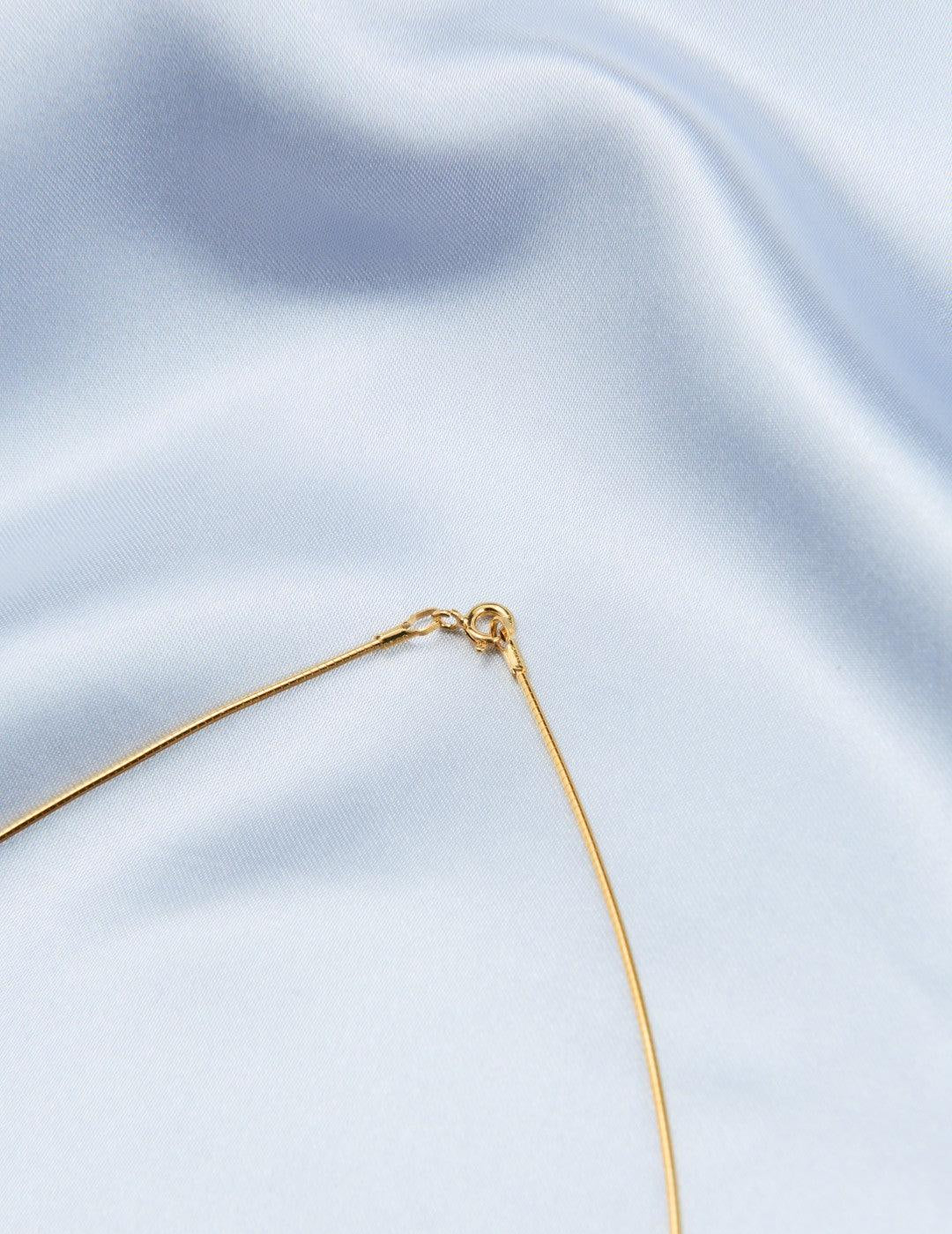 Petal Baroque Pendant 18K Gold Collar Necklace - Gembea Jewelry