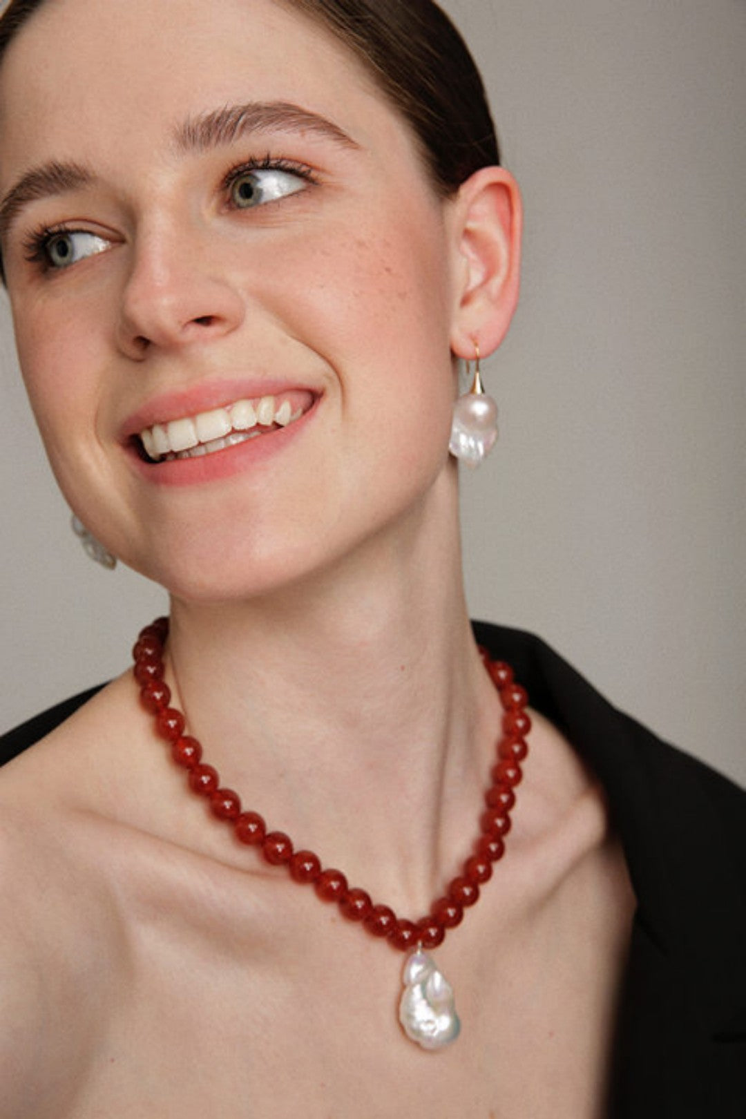 Gembea Jewelry Red Agate Baroque Pearl Pendant Necklace