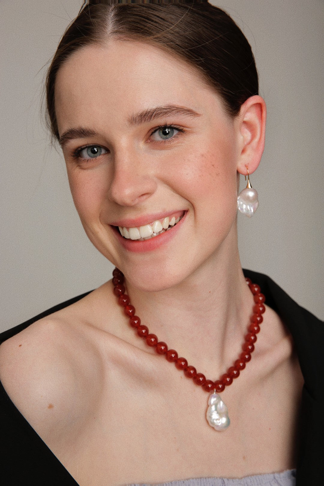 Gembea Jewelry Red Agate Baroque Pearl Pendant Necklace