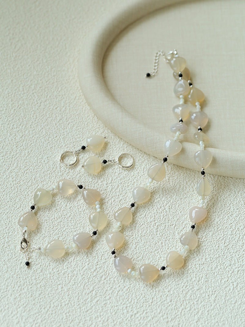 Romantic Heart-Shaped White Agate Beaded Bracelet gembea jewelry