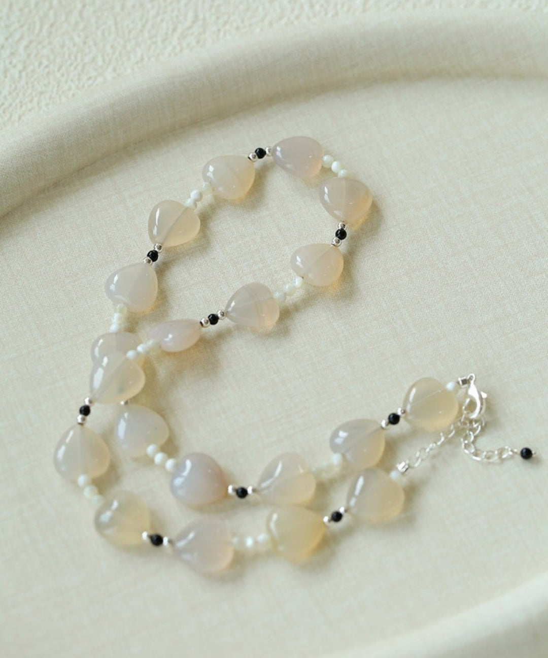 Romantic Heart-Shaped White Agate Beaded Necklace gembea jewelry