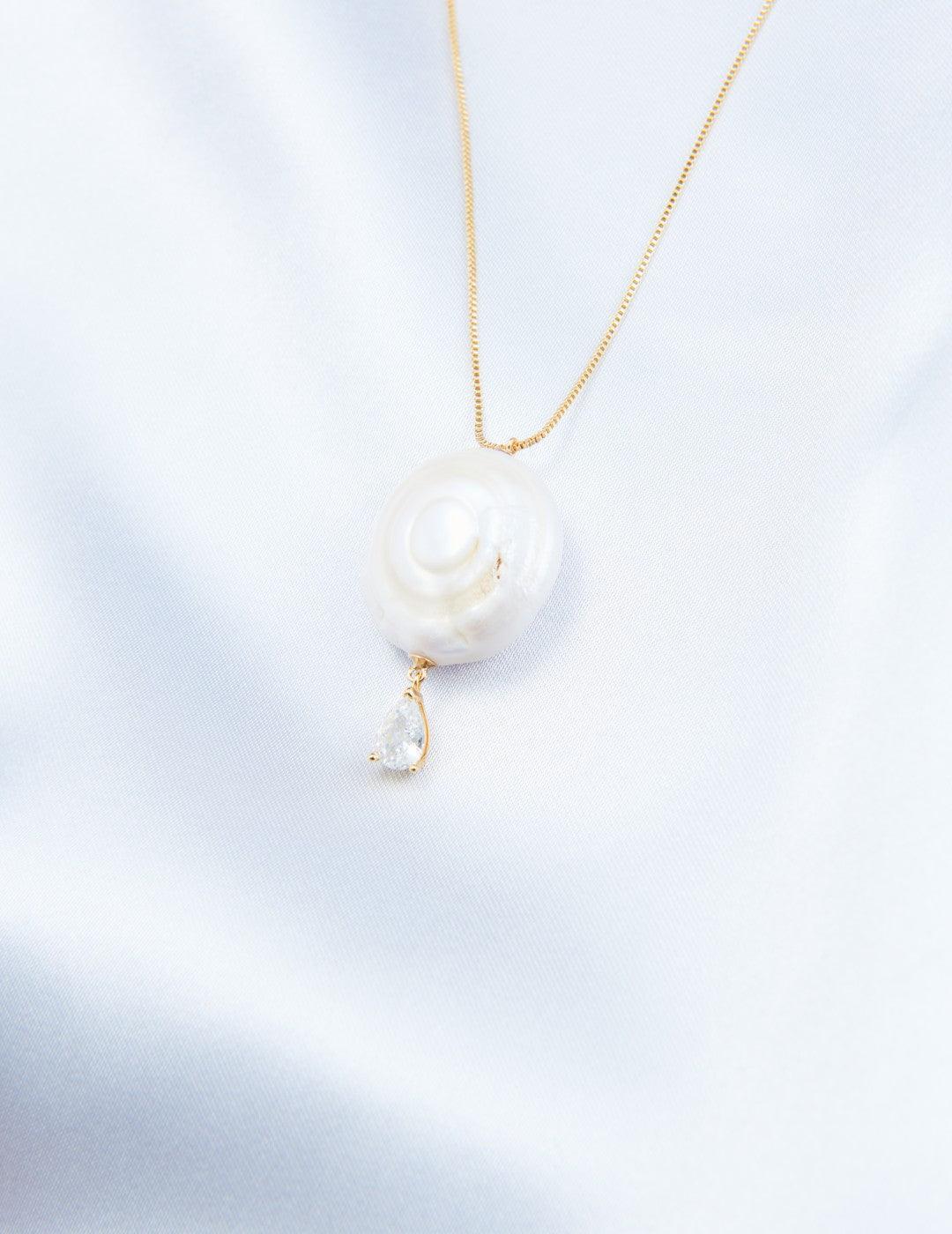 Round Baroque Pendant Chain Pearl Necklace - Gembea Jewelry