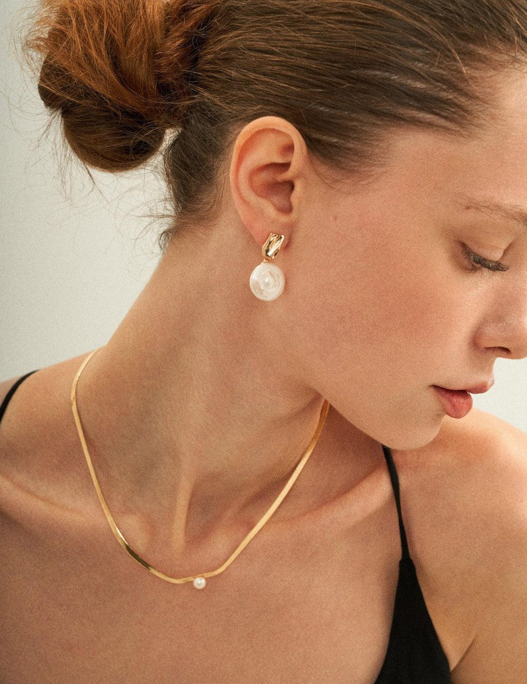 Round Pendant Baroque Pearl Earrings - Gembea Jewelry