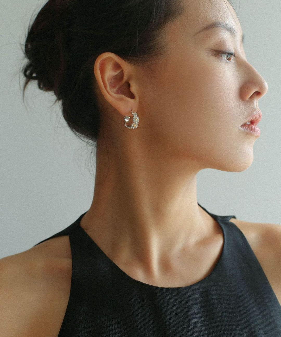 S925 Silver Little Daisy Earrings - Gembea Jewelry