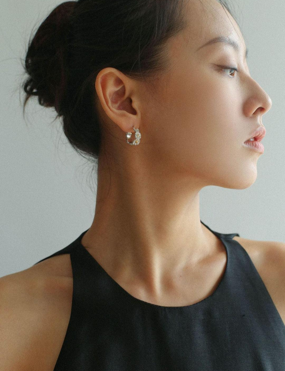 S925 Silver Little Daisy Earrings - Gembea Jewelry