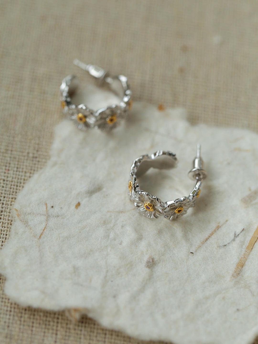 S925 Silver Little Daisy Earrings - Gembea Jewelry