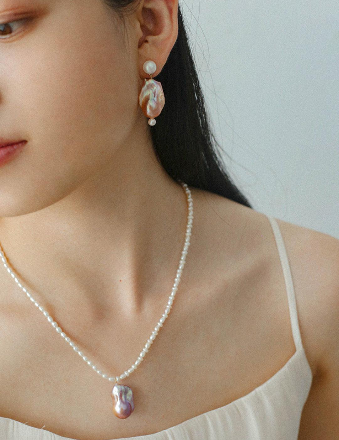 Sea's Embrace Series Baroque Pearl Pendant Necklace - Gembea Jewelry