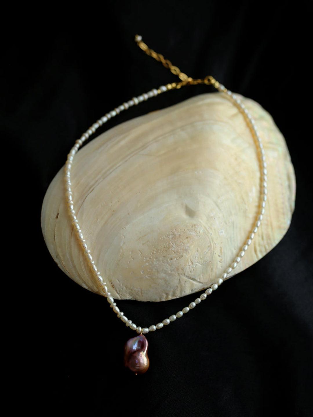 Sea's Embrace Series Baroque Pearl Pendant Necklace - Gembea Jewelry