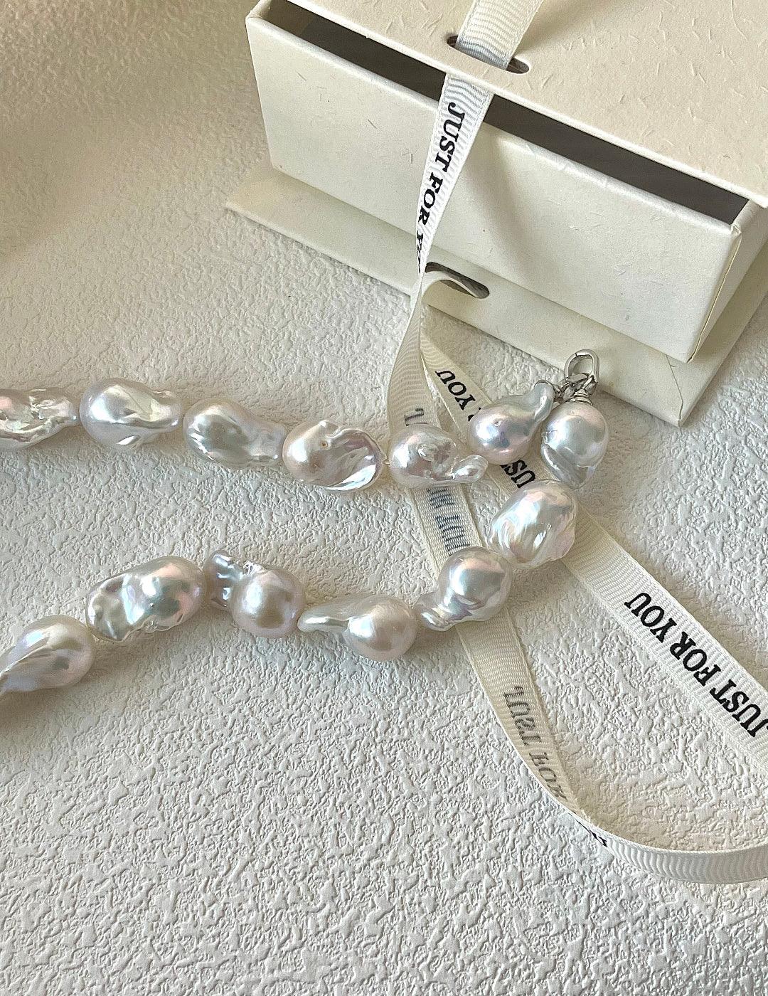 Shaped Big Baroque Beaded Choker Necklace - Gembea Jewelry