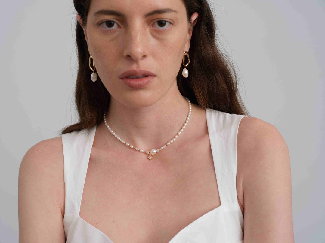 Silent Glow Cubic Zircon Pendant Pearl Necklace gembea jewelry