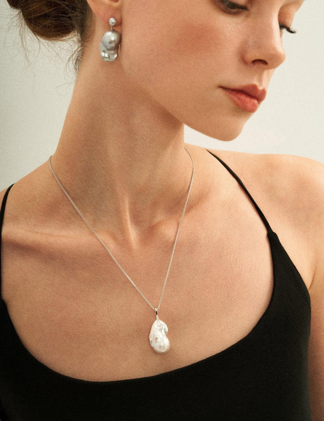 Silver Chain Baroque Pearl Pendant Necklace - Gembea Jewelry