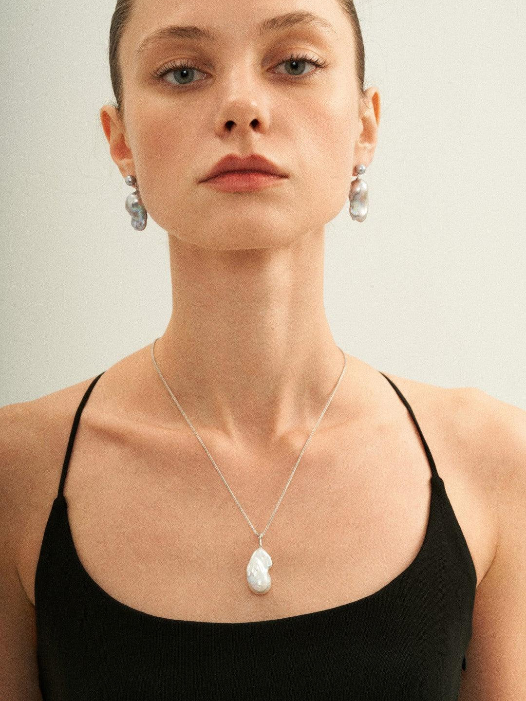 Silver Chain Baroque Pearl Pendant Necklace - Gembea Jewelry