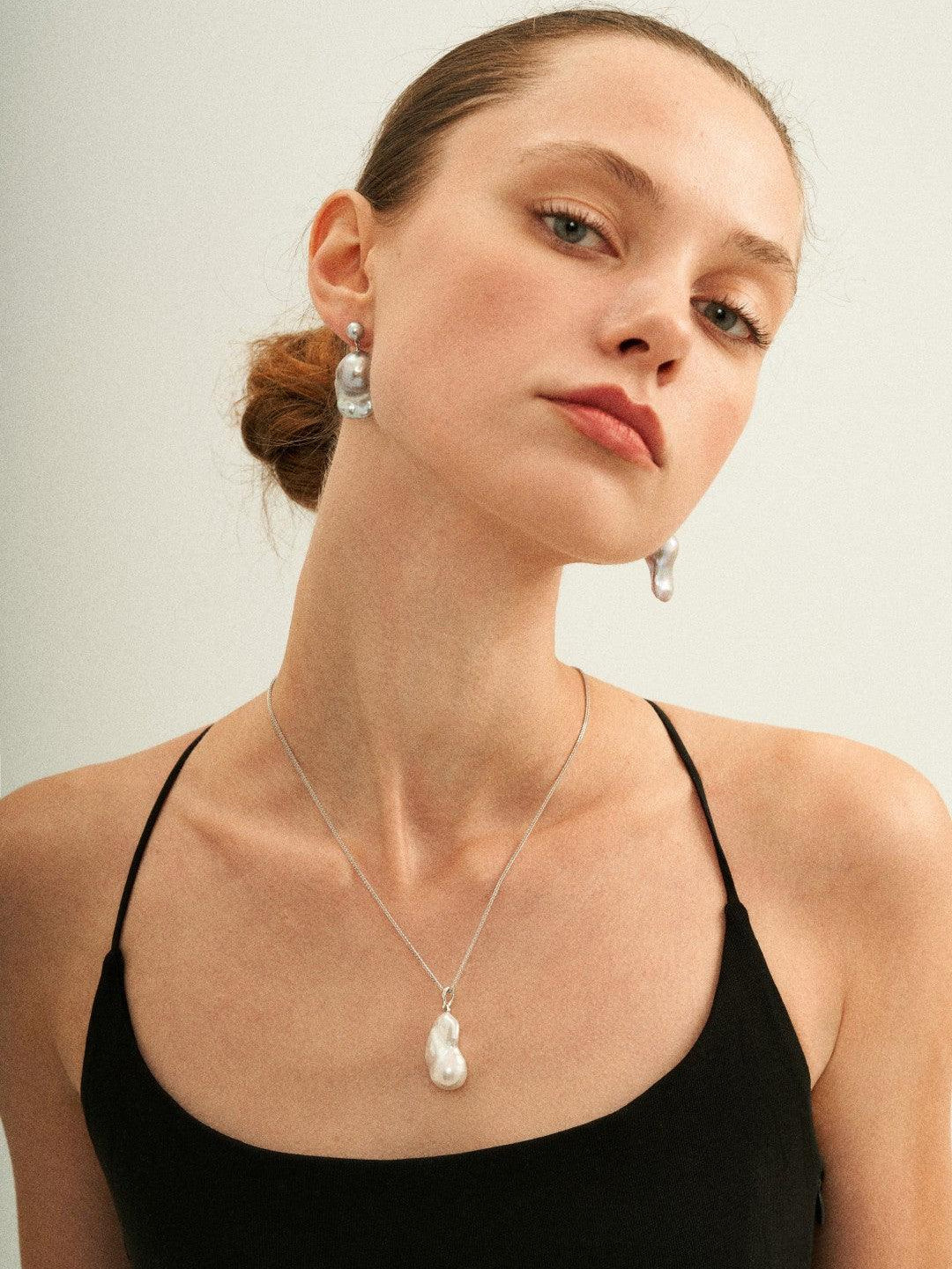 Silver Chain Baroque Pearl Pendant Necklace - Gembea Jewelry