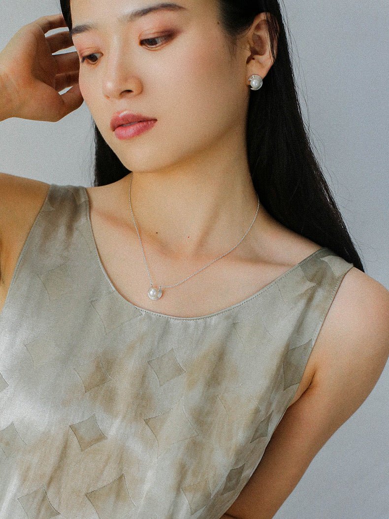 Simple Spiral Pearl Stud Earrings gembea jewelry
