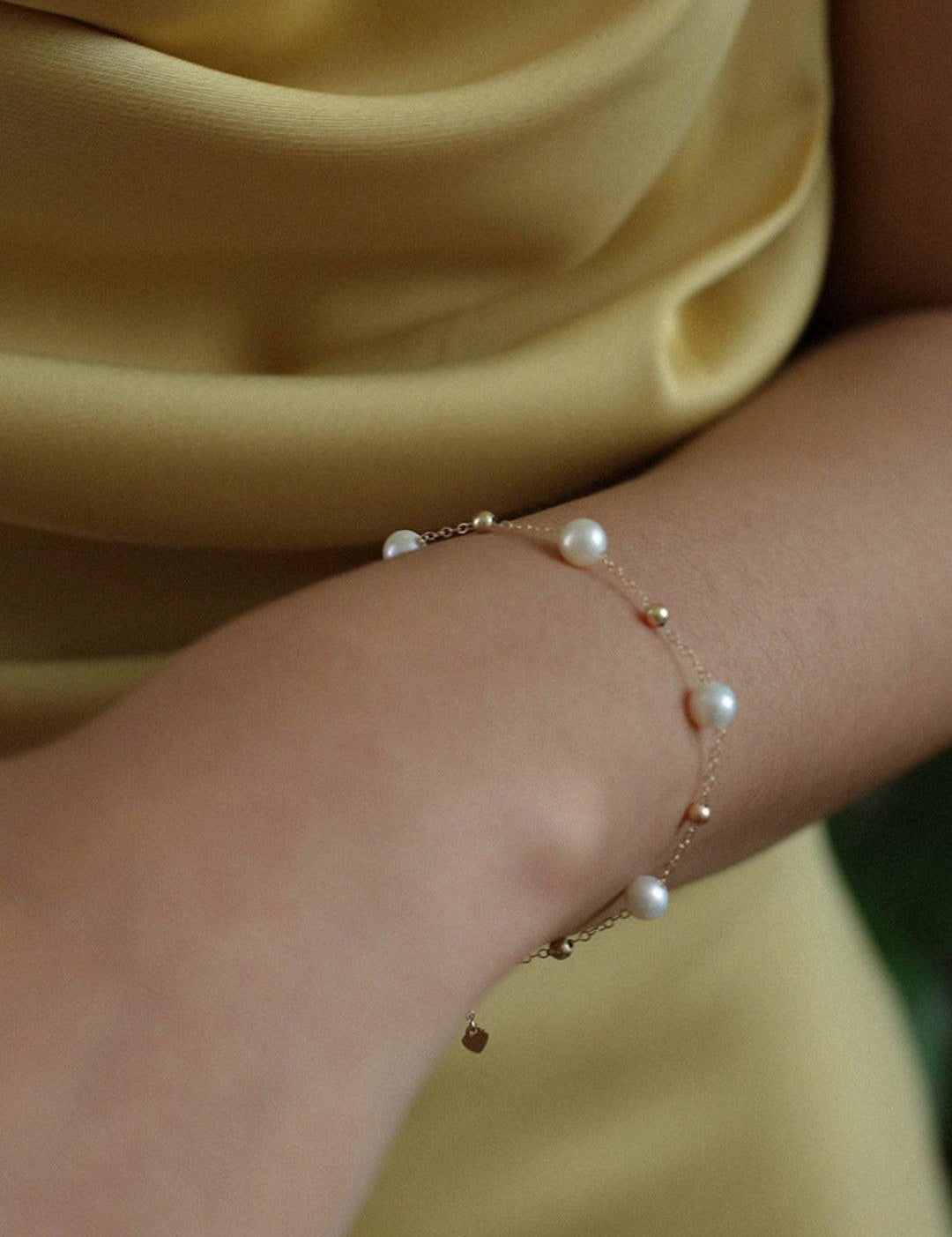 Love and the City Chain Pearl Bracelet - Gembea Jewelry