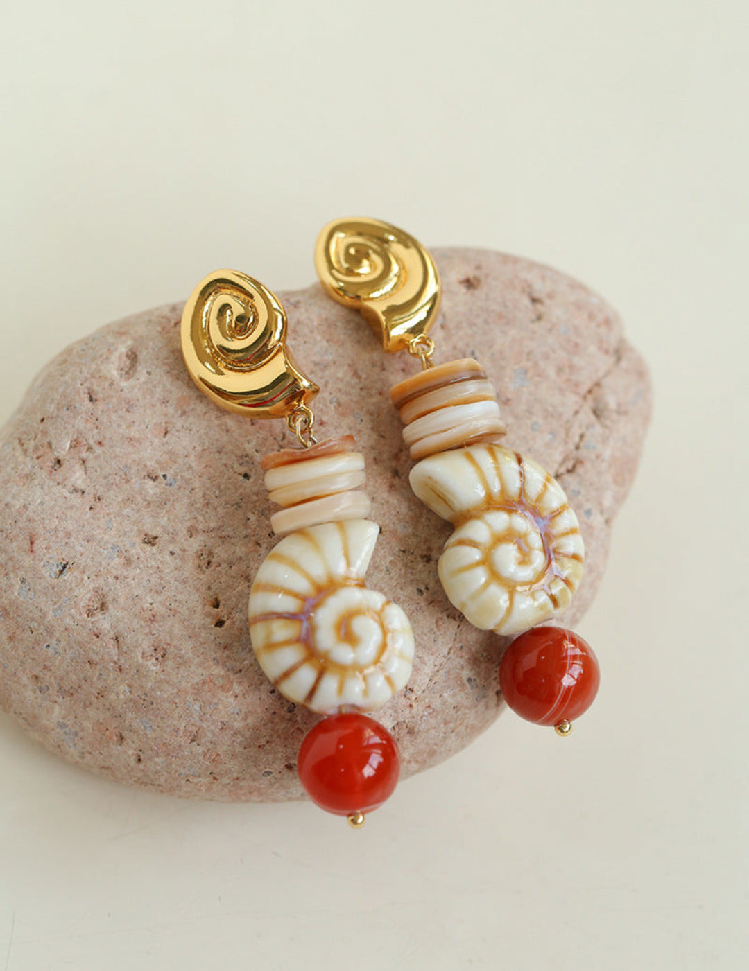Summer Vacation Conch Shell Earrings