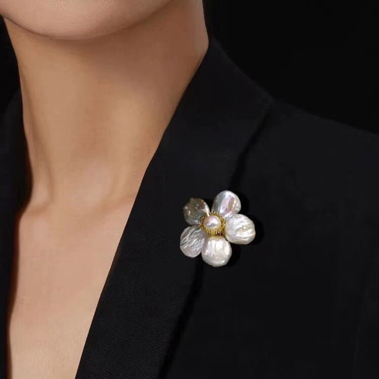 Vintage Baroque Pearl Flower Brooch gembea jewelry