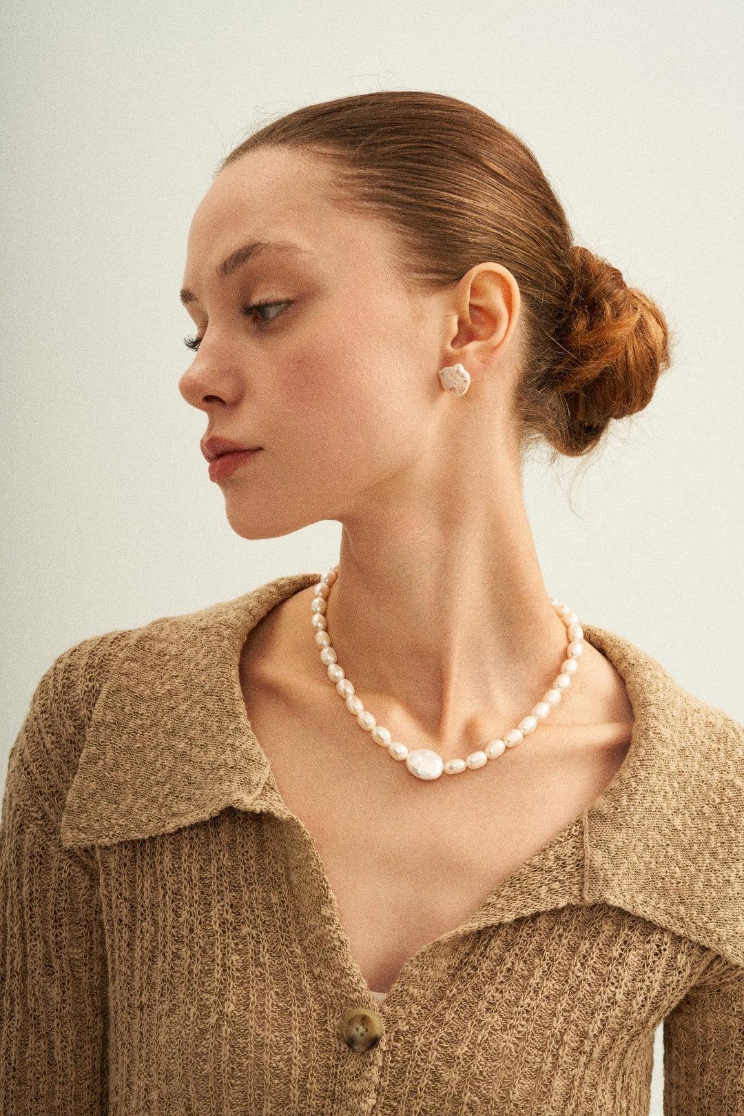 Vintage Baroque Pendant Pearl Beaded Necklace - Gembea Jewelry