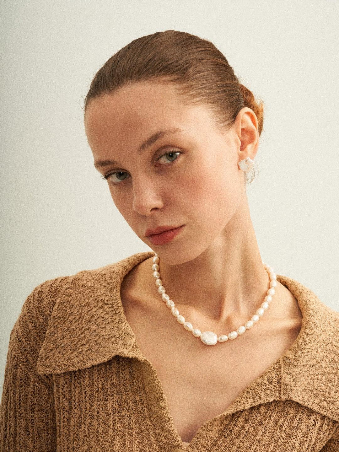 Vintage Baroque Pendant Pearl Beaded Necklace - Gembea Jewelry