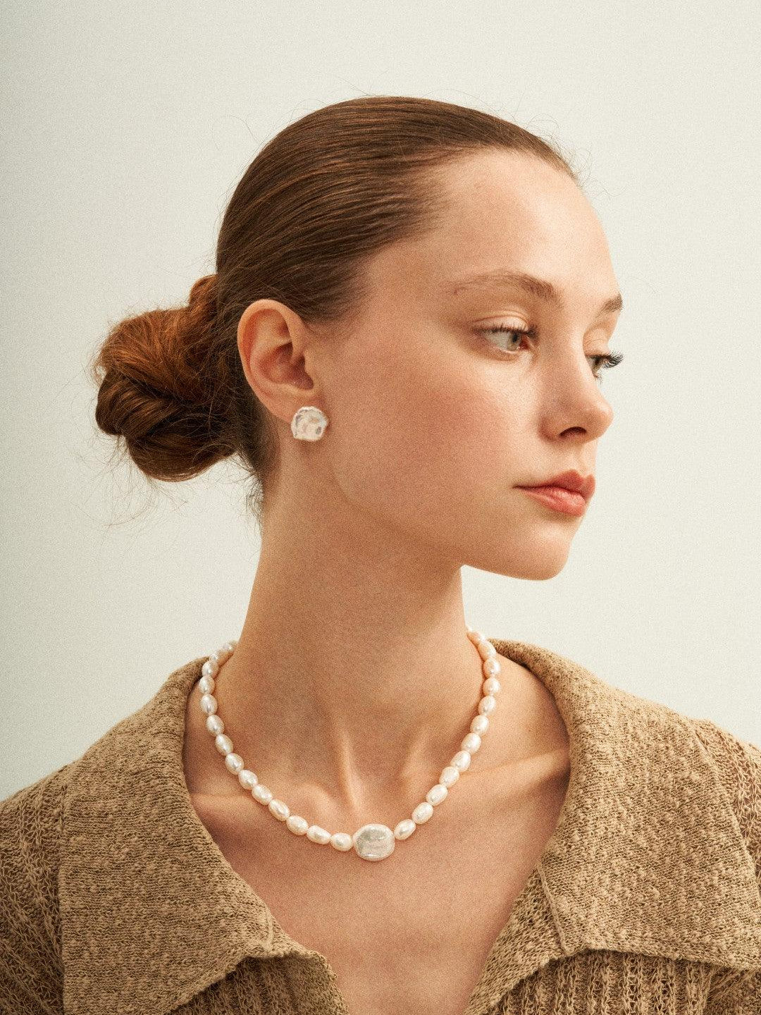 Vintage Baroque Pendant Pearl Beaded Necklace - Gembea Jewelry