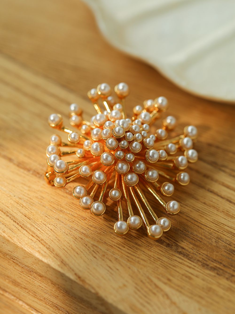 Vintage Fashion Pearl Fireworks Brooches gembea jewelry
