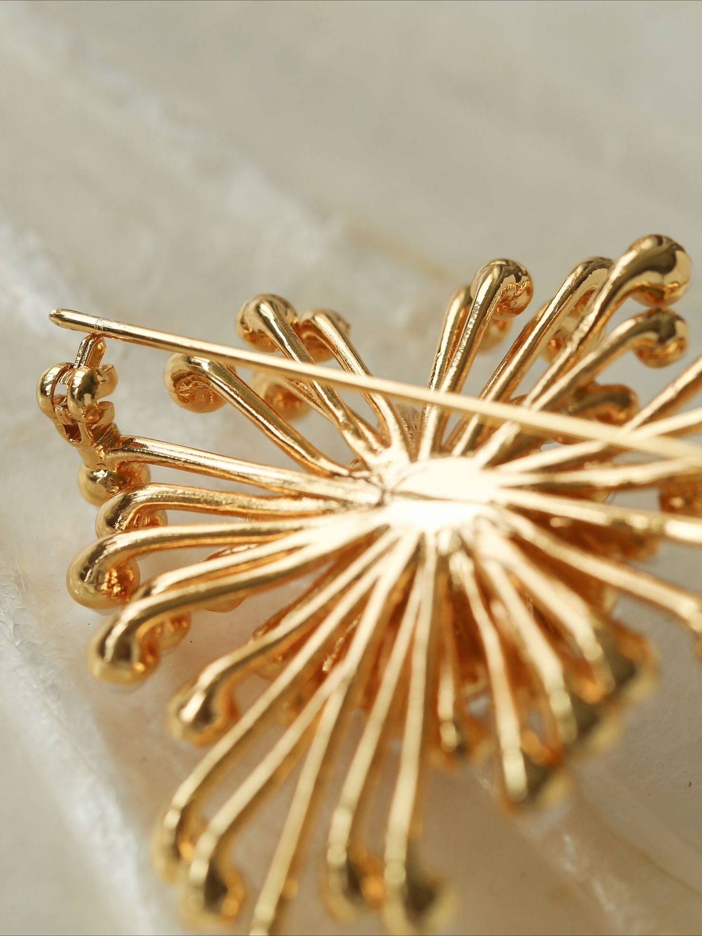 Vintage Fashion Pearl Fireworks Brooches gembea jewelry