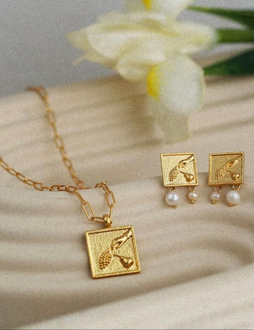 Vintage Gold Embossed Square Necklace - Gembea Jewelry