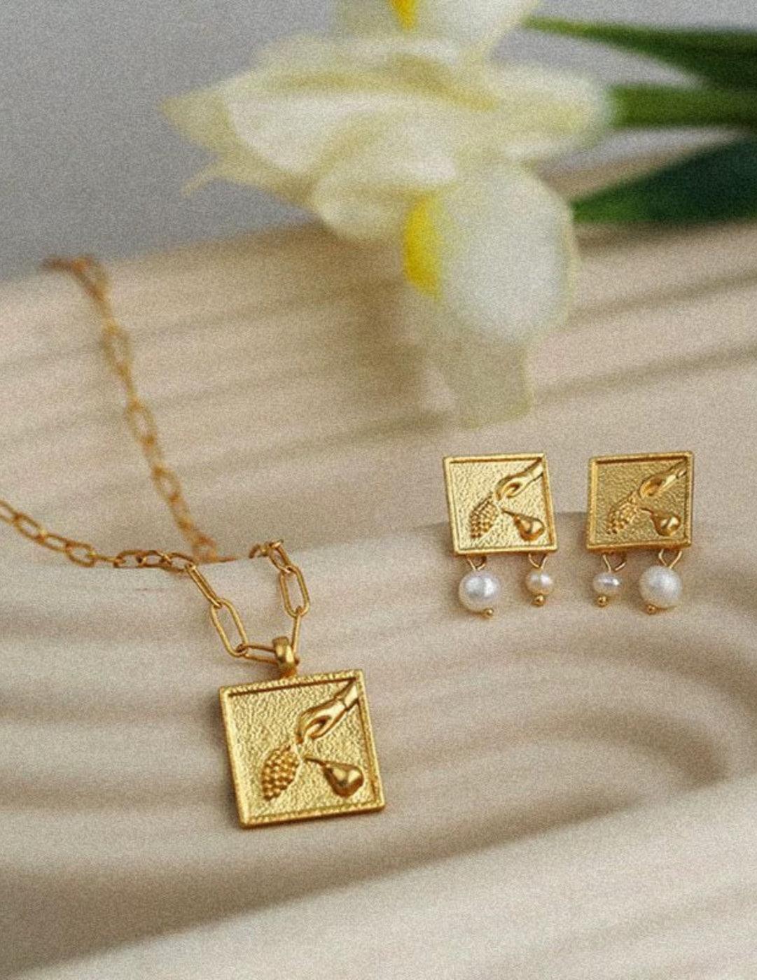 Vintage Gold Embossed Square Pearl Earrings - Gembea Jewelry