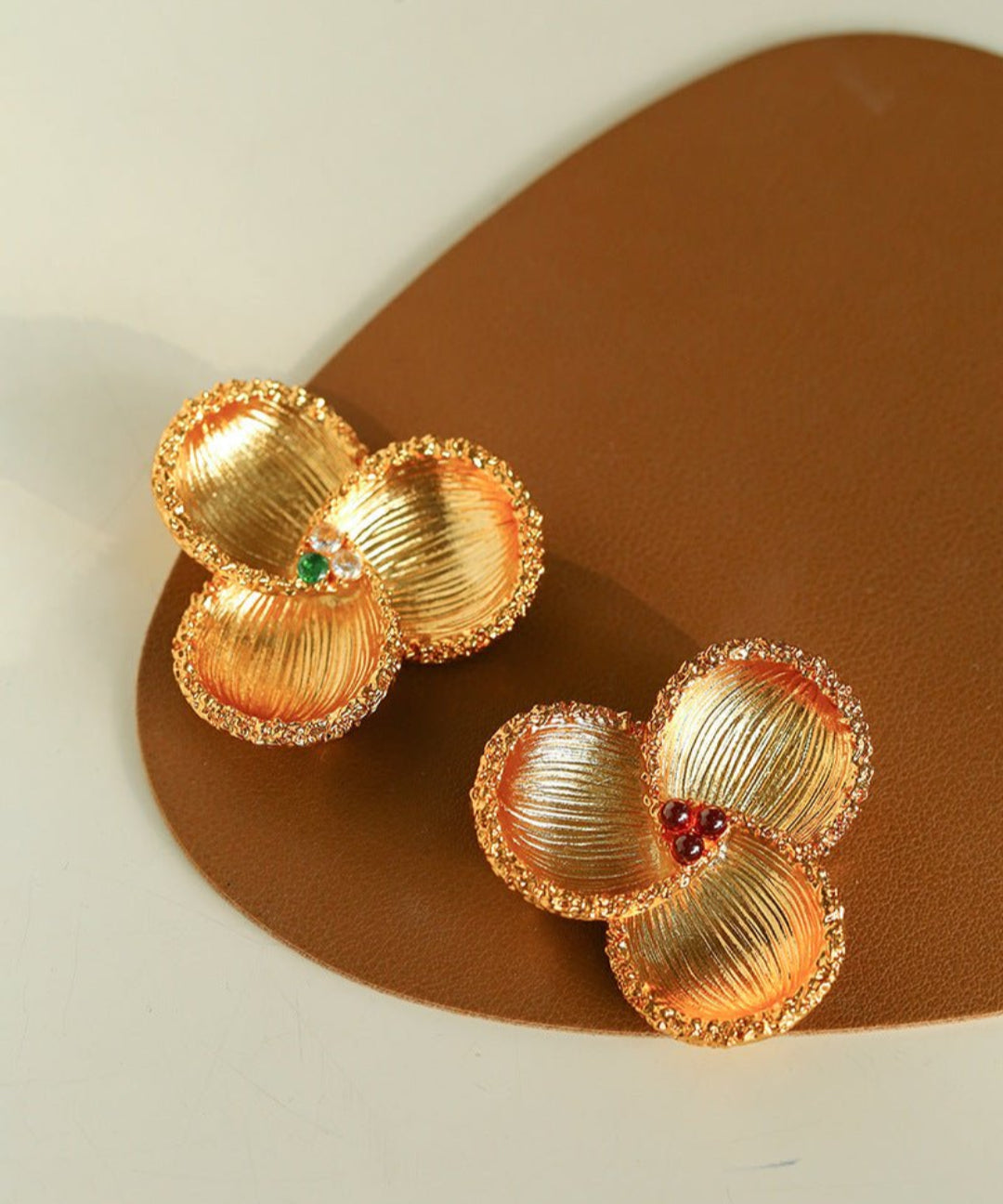 Vintage Palace Three-petal Flower Brooch gembea jewelry