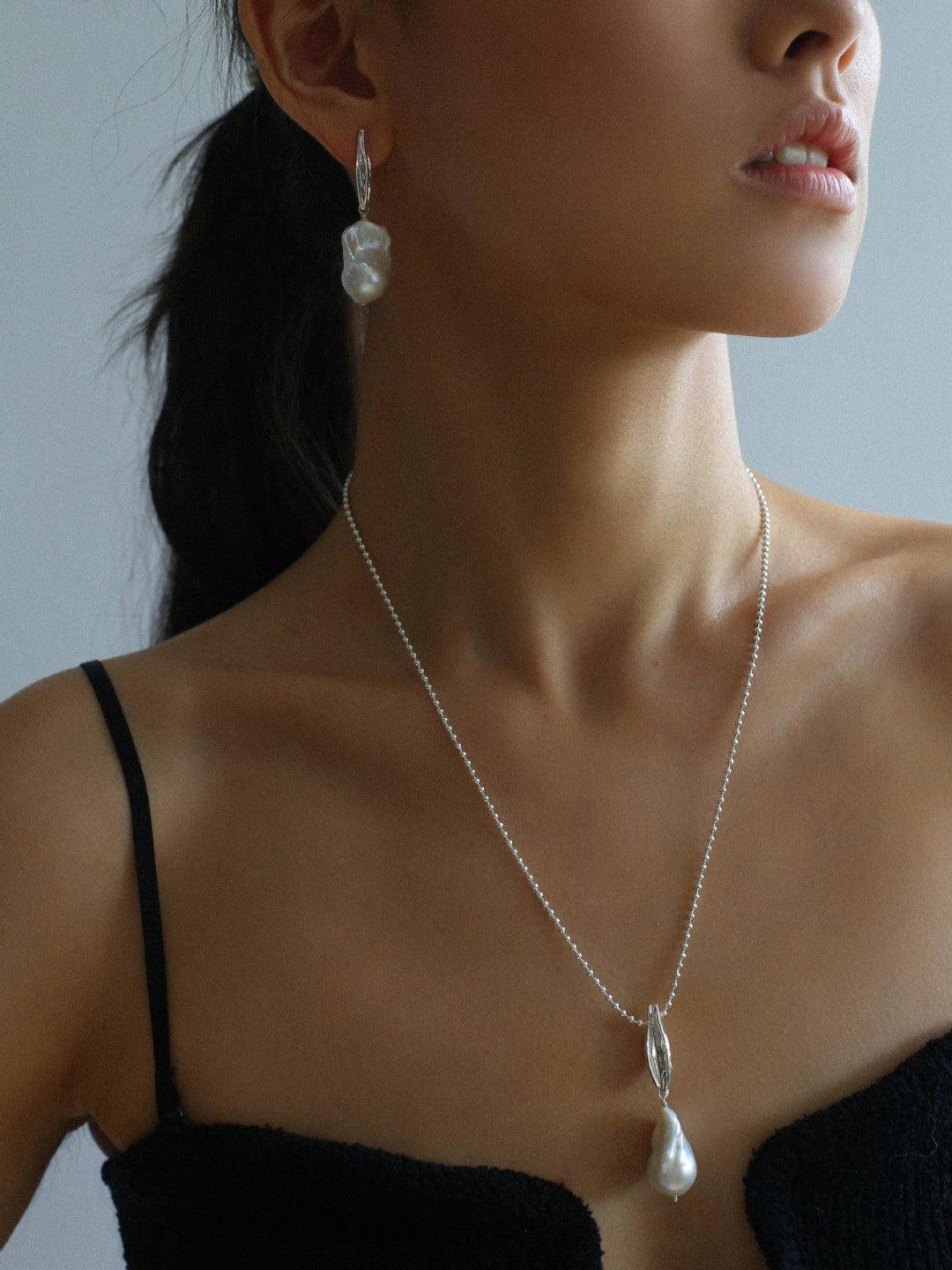 Willow Leaf Baroque Pearl Pendant Necklace - Gembea Jewelry