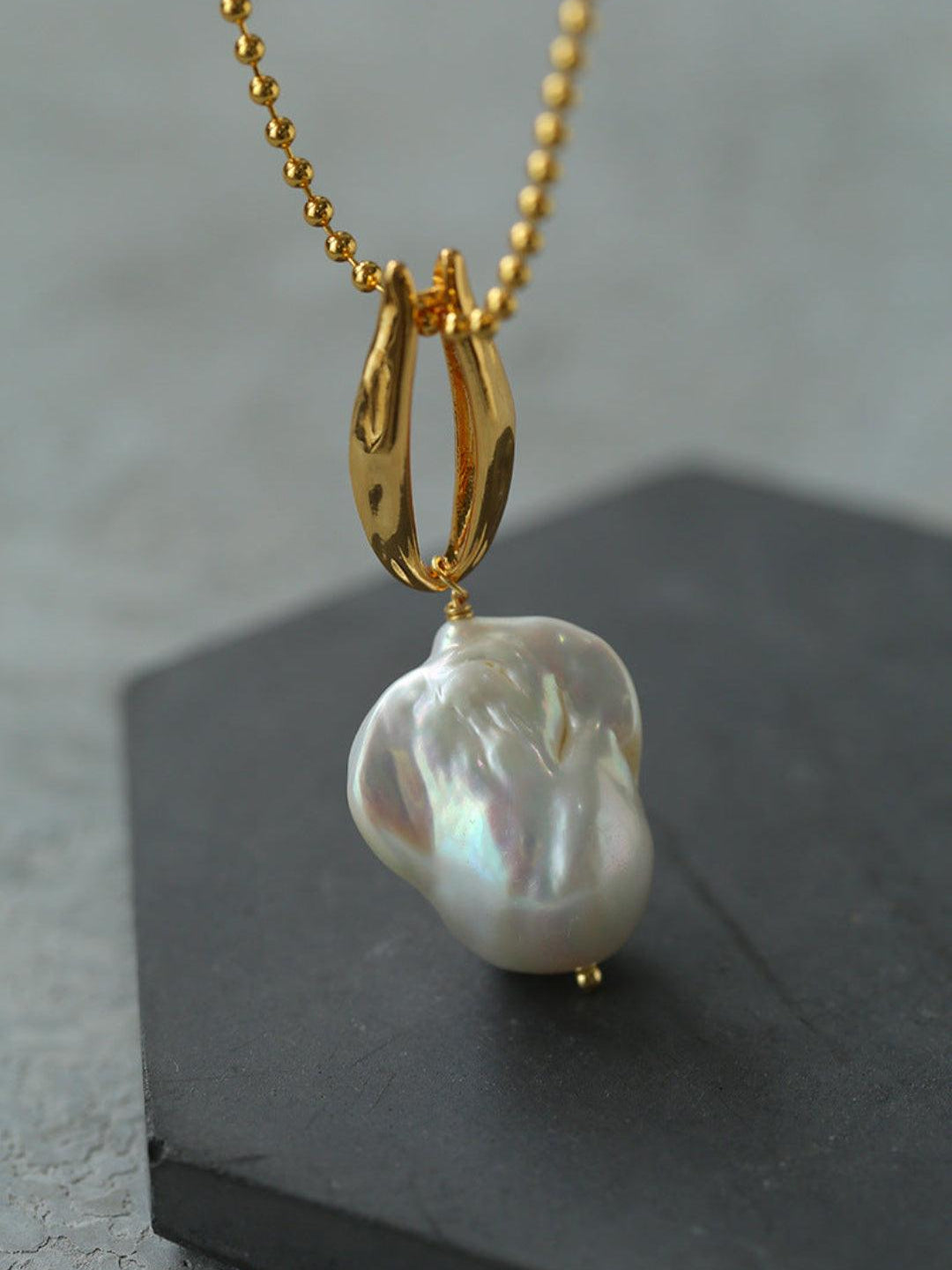 Willow Leaf Baroque Pearl Pendant Necklace - Gembea Jewelry