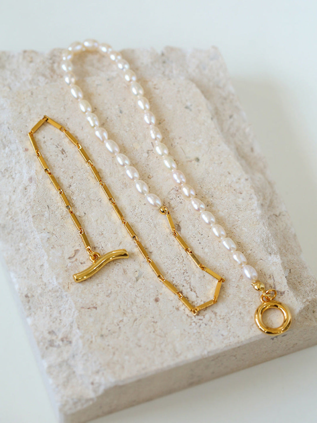 Gembea Jewelry Y-shaped Pearl Chain Necklace
