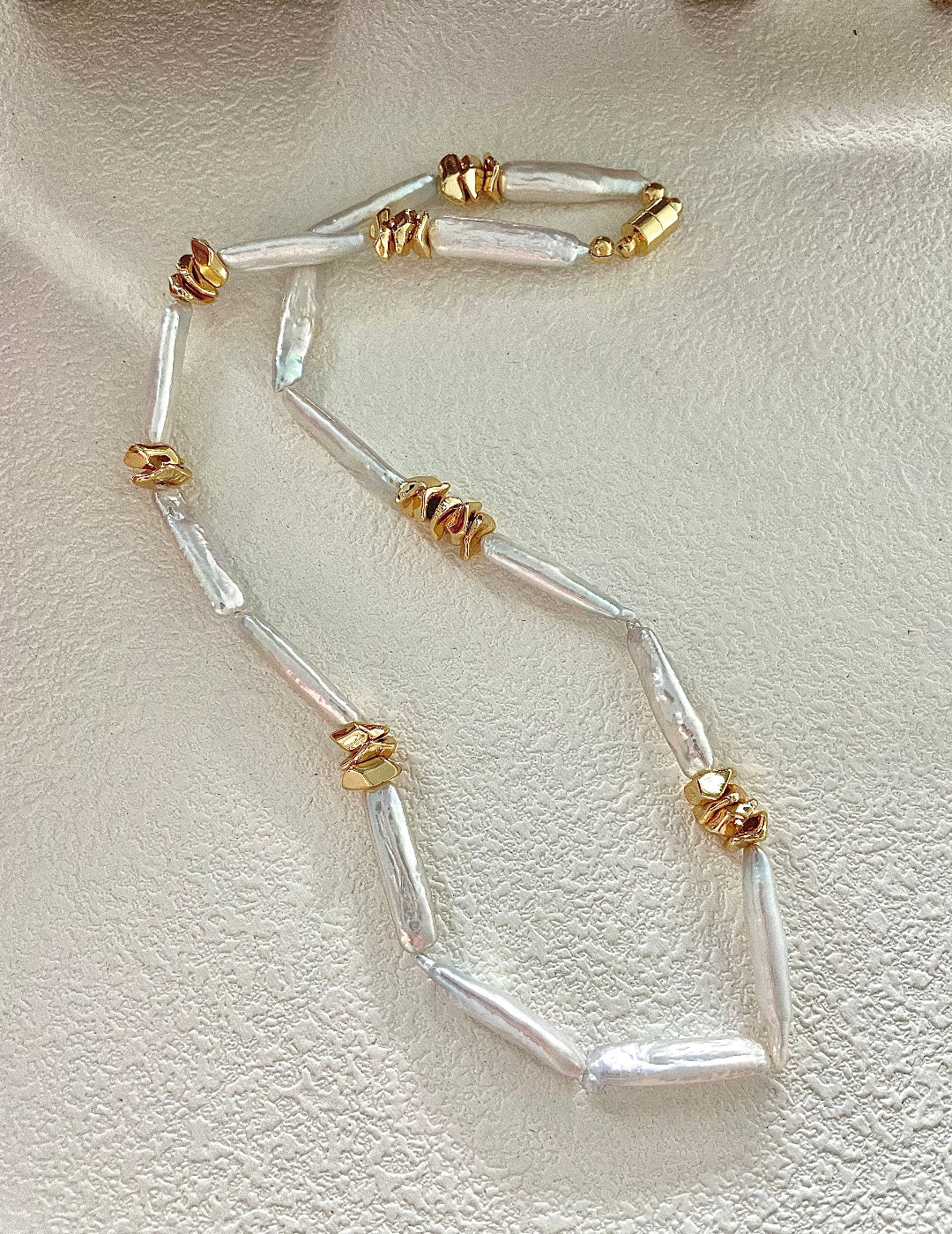 Metal Bean Strip Baroque Pearl Necklace