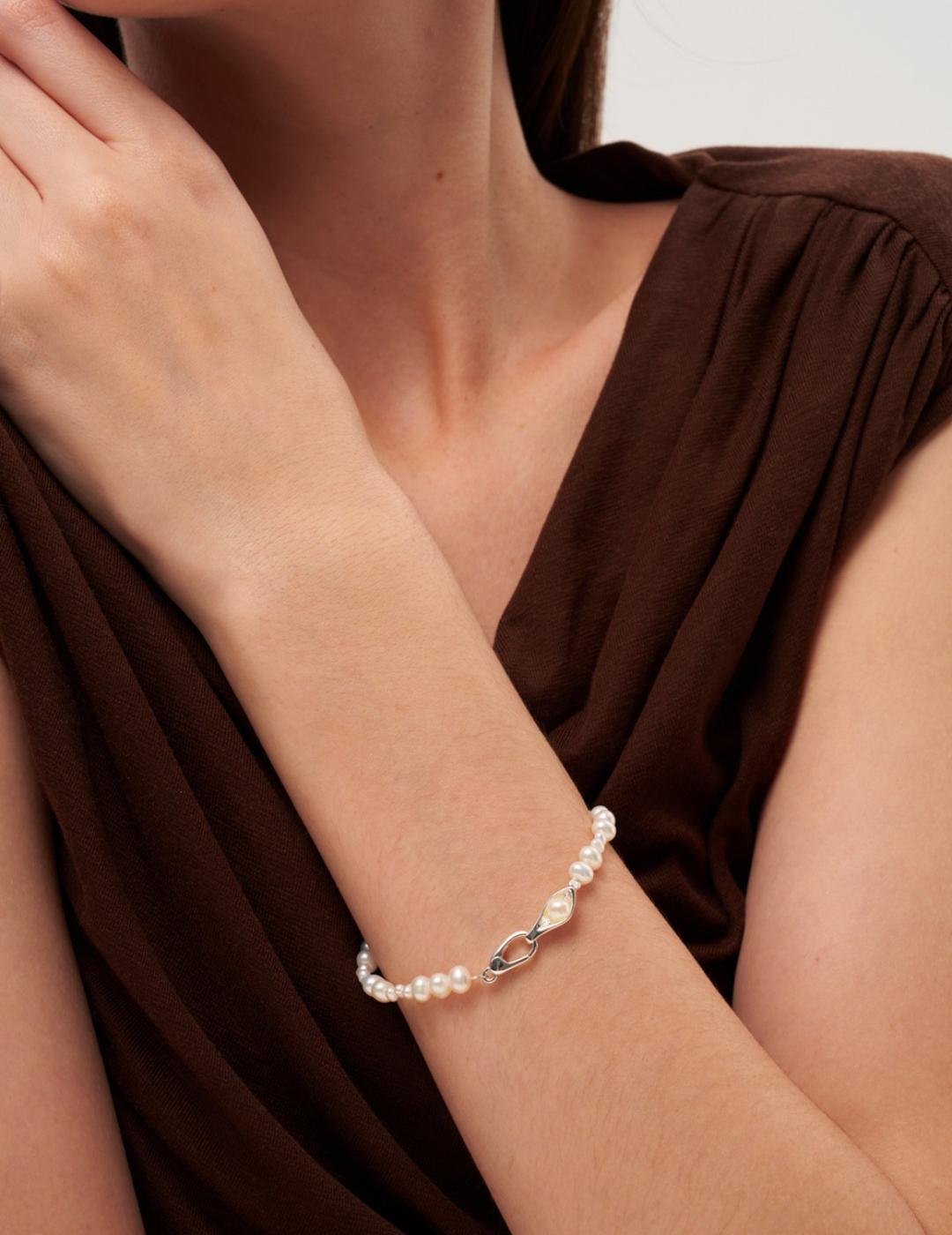 Bean Pod Irregular Freshwater Pearl Beaded Bracelet gembea jewelry