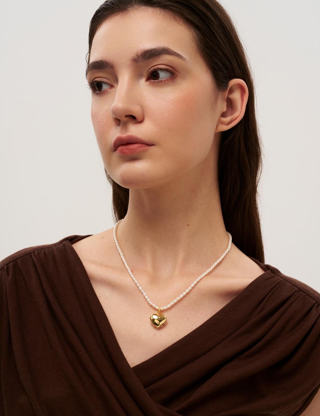 Golden Heart Pendant Pearl Beaded Necklace gembea jewelry