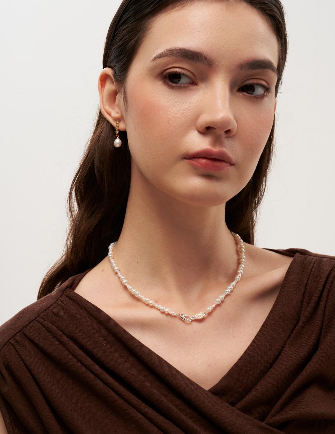 Bean Pod Irregular Freshwater Pearl Beaded Bracelet gembea jewelry