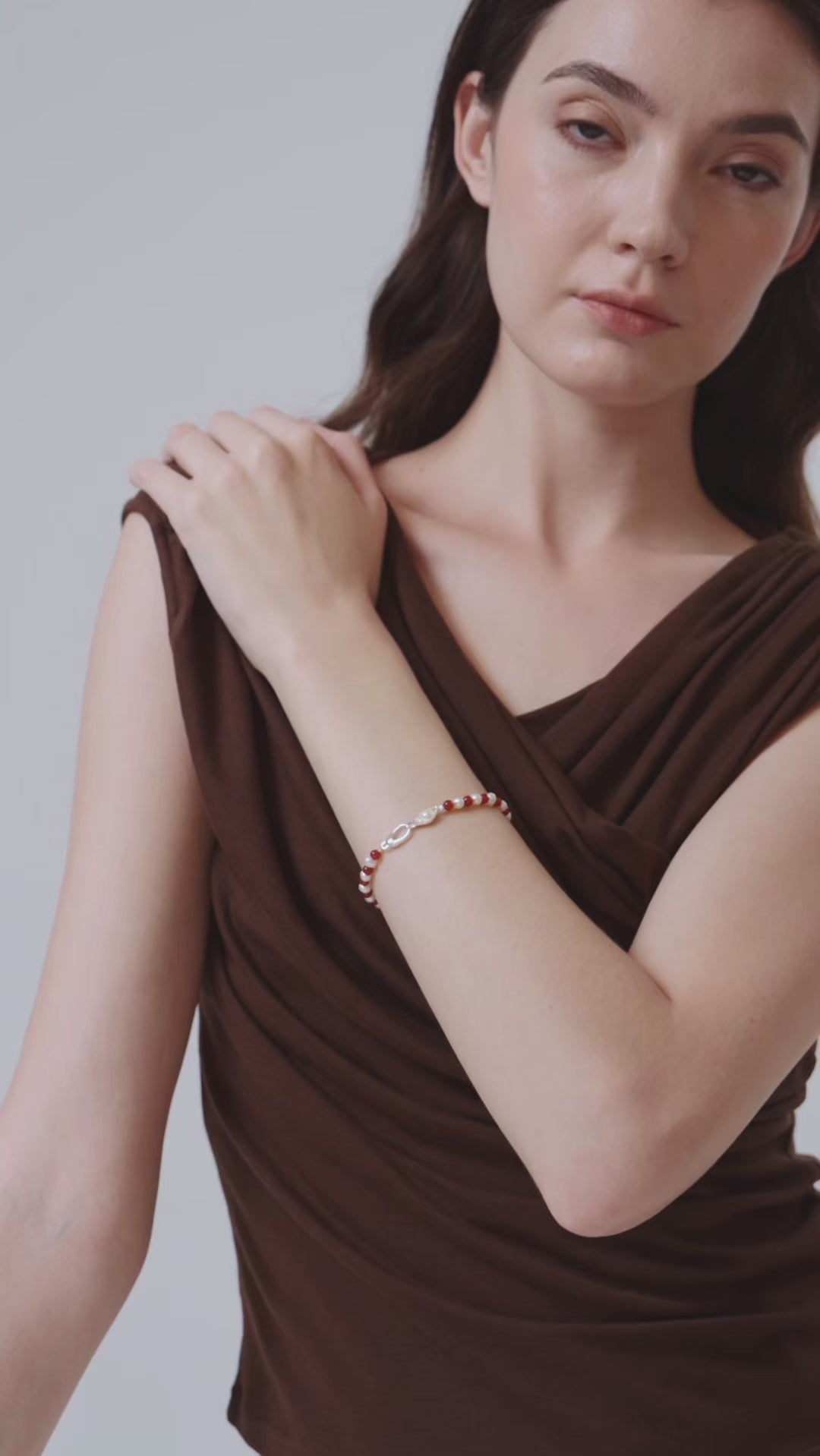 Bean Pod Red Agate Pearl Beaded Bracelet gembea jewelry