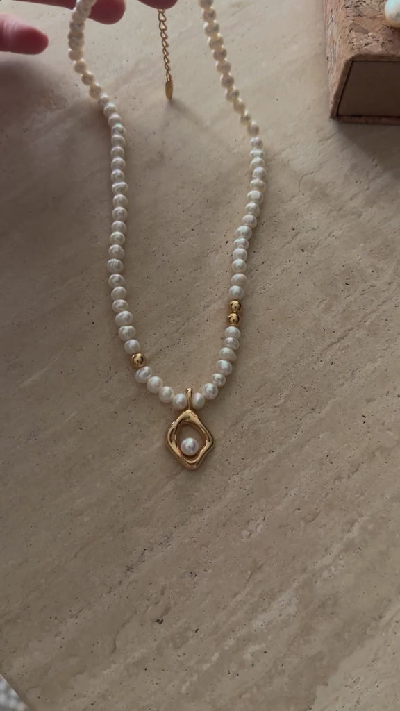 Elegant Pearl Beaded Pendant Necklace-gembea jewelry