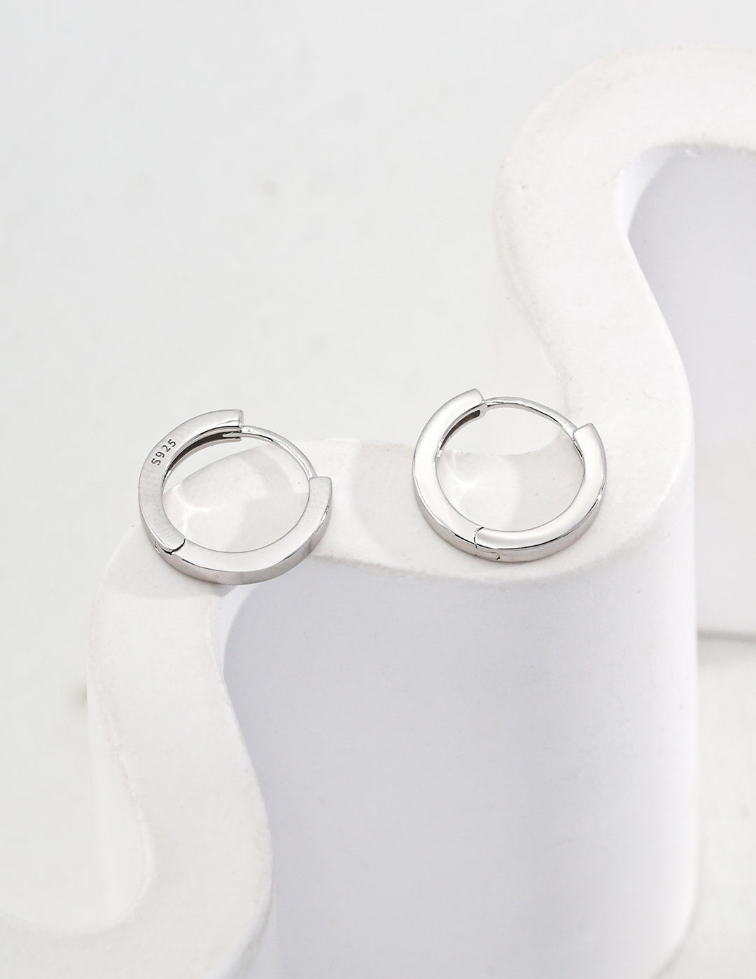 Simple 925 Sterling Silver Small Hoop Earrings