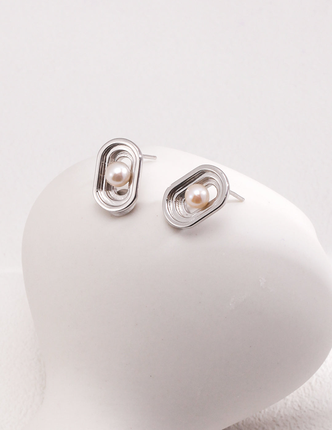 Minimalist Metallic Pearl Stud Earrings