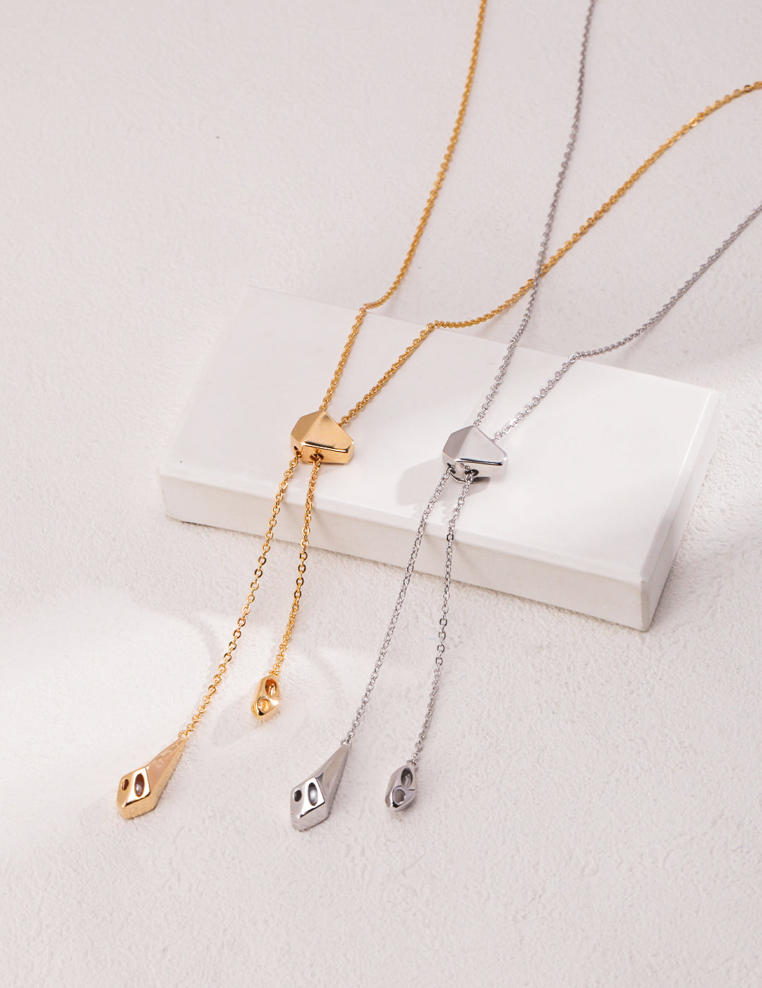 Adjustable Long Pull Pearl Necklaces